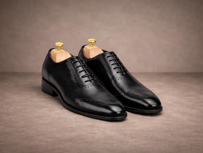 <h2><strong>The Perfect Lace-Up for Every Gentleman</strong></h2><h2><strong><br/></strong></h2>