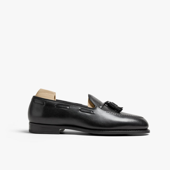 S&B Tasteful Tassel In black